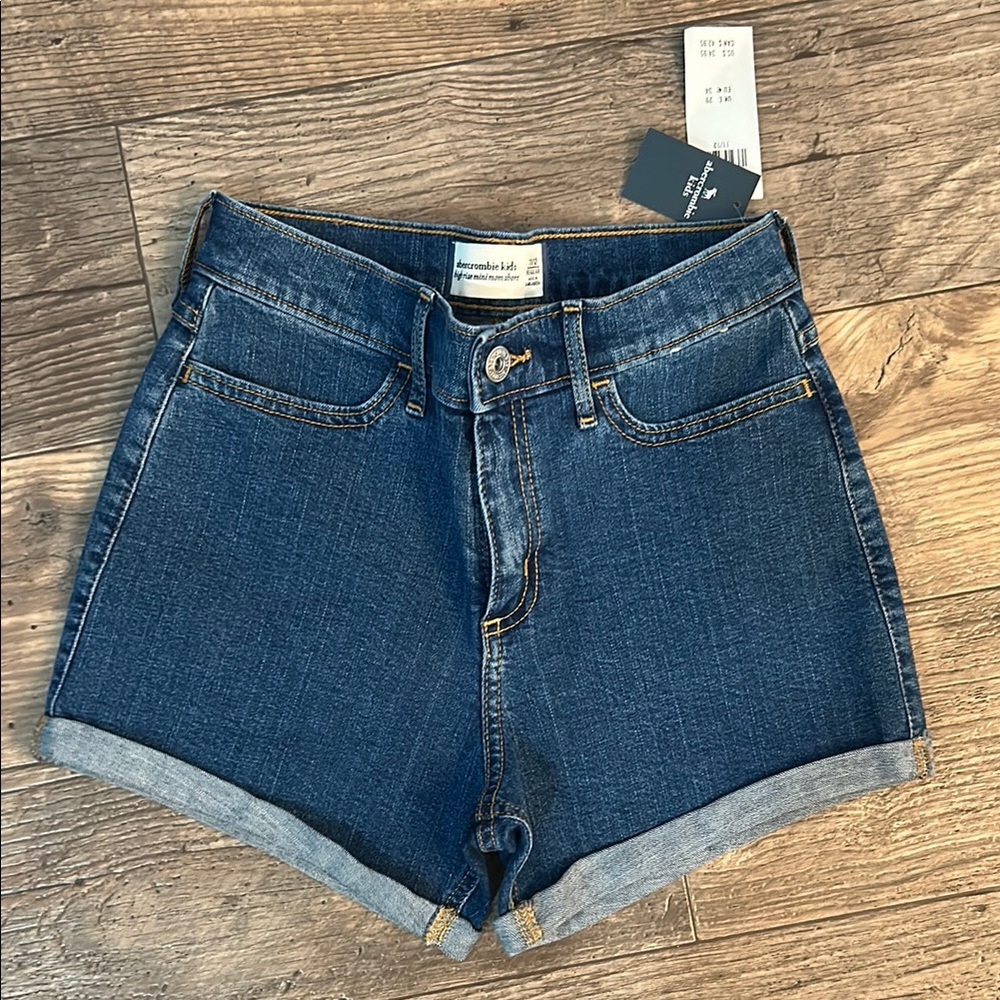 Abercrombie kids Shorts, NWT